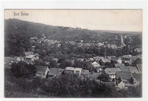 Gesamtansicht von Bad Sulza gelaufen 1911. Vorder- und Rückseite leicht fleckig, sonst gut erhalten.