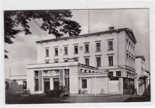 Wittenberge mit Bahnhof gelaufen von 1959. Leichter Stempeldurchdruck, leicht bügig, sonst gut erhalten.