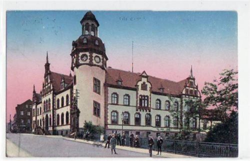 Glauchau Glauchau mit Postgebäude gelaufen von 1914. Leichte Stempelspuren, sonst gut erhalten