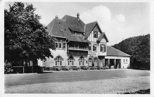 Leonberg. Kurhaus Glemseck gelaufen kleiner Knick unten rechts und oben links leichter Stempeldurchdruck, leicht fleckig, sonst gut erhalten