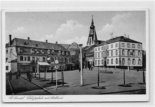 St. Wendel St. Wendel. ein Blick auf den Schloßplatz Rathaus gelaufen. Leichter Stempeldurchdruck, sonst gut erhalten