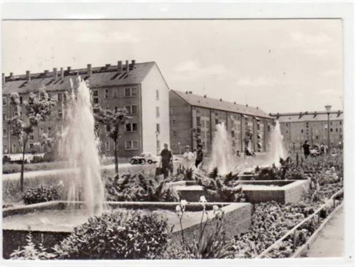 Riesa Riesa mit Neubauten a.d. Greifswalder Straße gelaufen von 1977 kleiner Knick unten rechts, leichter Stempeldurchdruck, sonst gut erhalten.