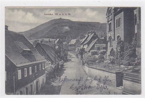 Waltersdorf Waltersdorf. Straßenpartie Gasthaus. Die Lausche ist im Hintergrund zu sehen gelaufen 1944. Zwei kleine Riße rechter Rand, sonst gut erhalten