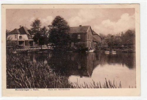 Munster Munsterlager in Hann. mit Motiv am Mühlenteich. Feldpost, Stempel von 1916. Ecken mit Albumabdrücken, leicht stockfleckig, sonst gut erhalten