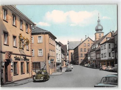 Marktheidenfeld am Main. Hotel Zum Löwen gelaufen. Leichter Schriftdurchdruck, kleiner Knick oben und unten links, leichter Bug unten rechts, sonst gut erhalten