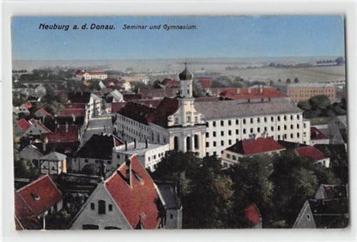 Neuburg an der Donau. Seminar und Gymnasium. Feldpost, Stempel von 1917. Leichter Stempeldurchdruck, leichte Abschürfungen, kleiner Knick unten links, sonst gut erhalten