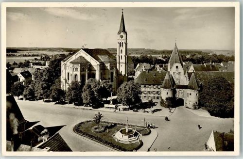 Weißenhorn Marktplatz Oberes Tor Rathaus Stadtpfarrkirche Brunnen
