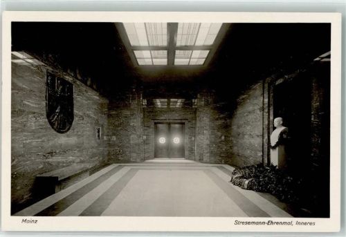W6500 Mainz a Rhein Denkmal Stresemann Ehrenmal Inneres Politik AK Weimarer Republik Foto AK