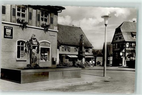 Neckarelz Am Marktbrunnen Wappen Gemeinde Laterne Denkmal Fachwerkhaus Briefkasten Geschäft Bilder
