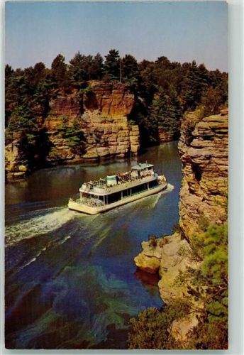 Clipper Winnebago Upper dells Lower Jaws Wisconsin Dells Wis.