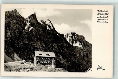 Hinterriß Falkenhütte Adolf Sotierhaus am Spielisjoch mit den Sonnenspitzen Hüttenstempel