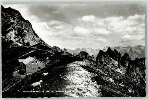 Reith Nördlinger Hütte gegen Karwendelgruppe Schaf Hüttenstempel