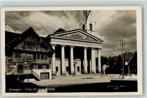 Dornbirn Kirche Weinstube Gasthaus Säulen Laterne Brunnen