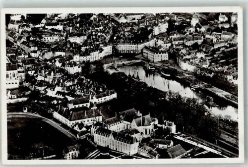 Vannes Fliegeraufnahme Le Port Schiff