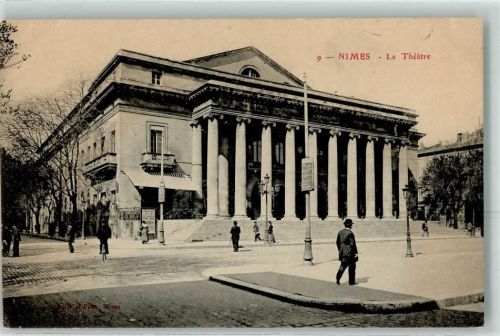 Nimes Theater Fahrrad