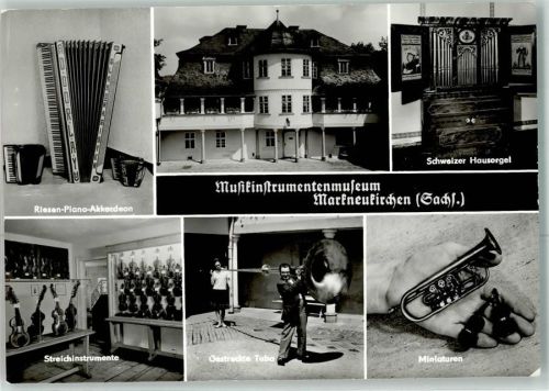 Markneukirchen Musikinstrumentenmuseum Riesen-Piano-Akkordeon Schweizer Hausorgel Streichinstrumente Gestreckte Tuba Miniaturen