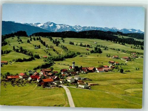 88179 W8999 Oberreute , Allgäu - Fliegeraufnahme des Ortes mit Kirche St. Martin