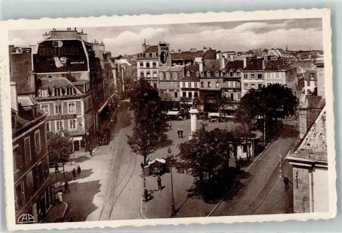 Lorient la Place Bisson et la Rue des Fontaines Oldtimer