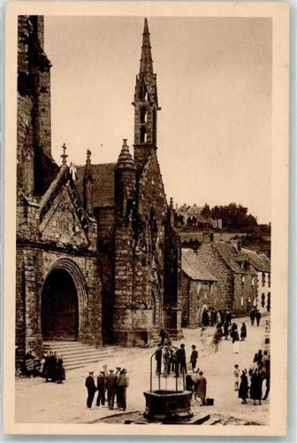 Locronan Kirche