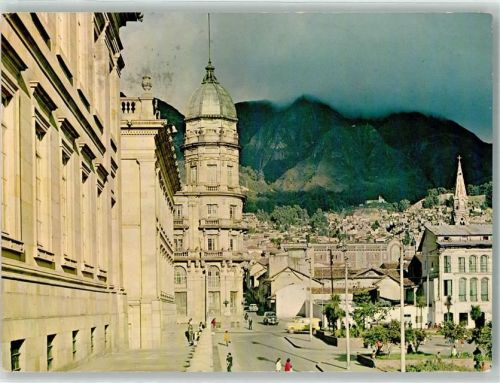 Bogota Capitol St. Bartholomew´s School Schule Kirche Berge