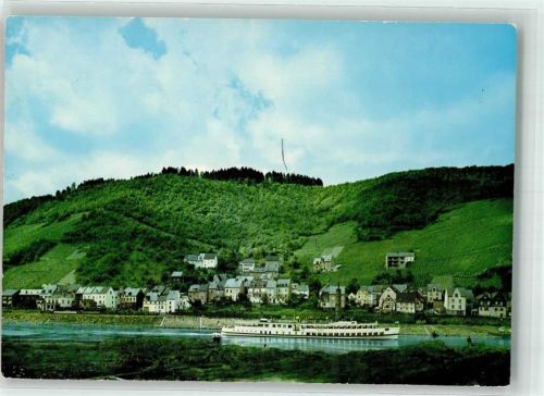 Kövenig Fahrgastschiff vor dem Ort auf der Mosel Verlag Wolfgang Perschke