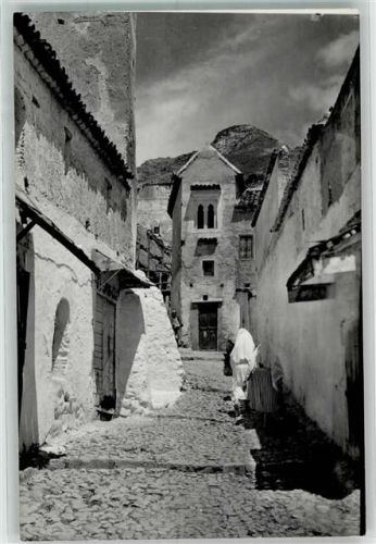 Chefchaouen Tracht Gasse