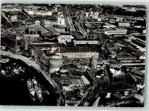 Brest Fliegeraufnahme Chateau sur la Penfeld Schloss