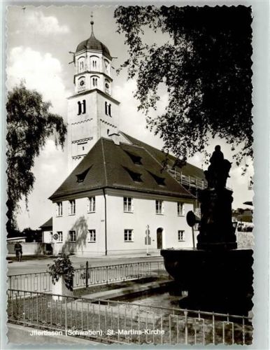 Illertissen St. Martins Kirche Fahrrad Brunnen