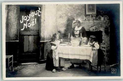 Serie 169 Joyeux Noel Weihnachten gedeckter Tisch Suppenterrine F.K. Paris Mutter und Kinder Holzschuhe