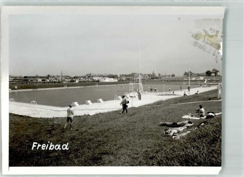Bensersiel Foto Original aus Archiv eines Ansichtskartenverlags Freibad Ort handschriftlich