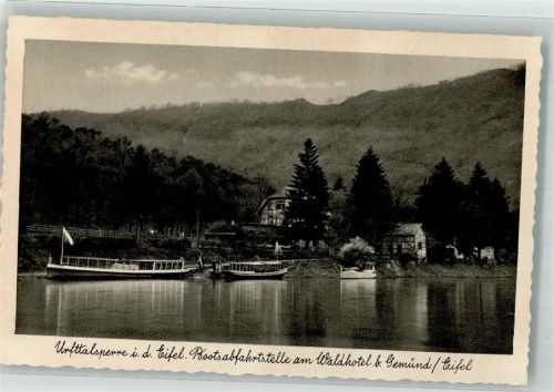 Gemünd Urfttalsperre Fahrgastschiffe vor dem Waldhotel Fotograf Hubert Fischer