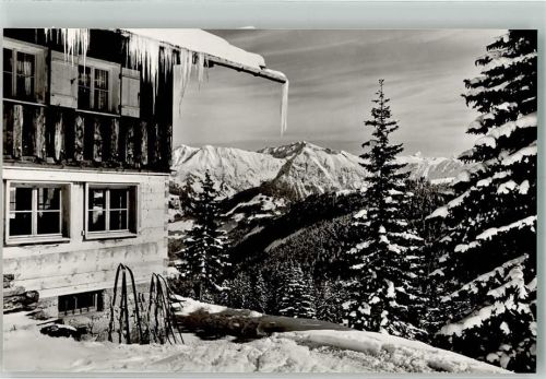 Bolsterlang Gasthaus Wannenkopfhütte mit Entschenkopf Nebelhorngruppe Rubihorn und Urbeleskarspitze
