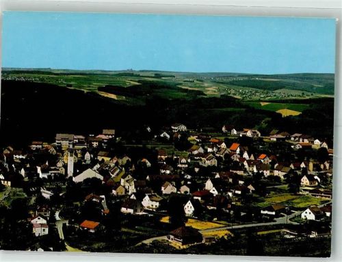 Stromberg Fliegeraufnahme des Ortes mit Kirche St. Anna