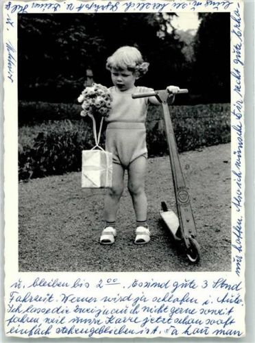 1962 Kind mit einem Roller von Steiff Spielzeug