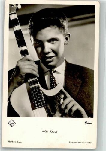Portrait des Sängers Peter Kraus mit Gitarre Fotograf Grimm