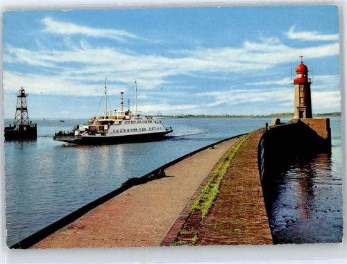 Bremerhaven Hafenmole mit Fährboot nach Blexen, Leuchtturm