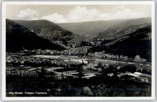 Traben Kirche, Ortsansicht, Partie an der Mosel