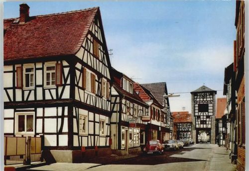 Dreieichenhain Fahrgasse mit Obertor