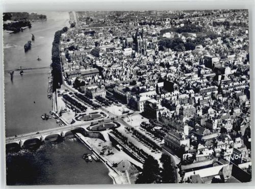 Tours Fliegeraufnahme