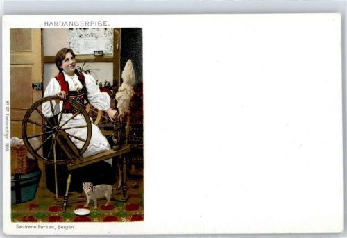 Hardangerfjord Frau in Tracht, Spinnrad