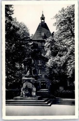 Moers Am Schloss Denkmal