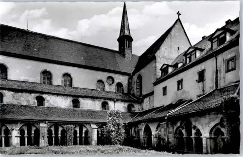 Bronnbach Kloster Innenhof AKU2