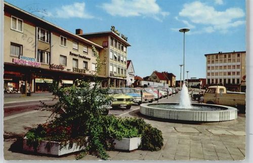 Rüsselsheim Friedensplatz Auto