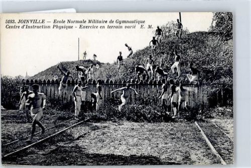 Joinville-le-Pont Militärgymnastik AKU1