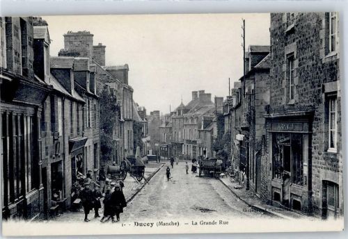 Ducey La Grande Rue