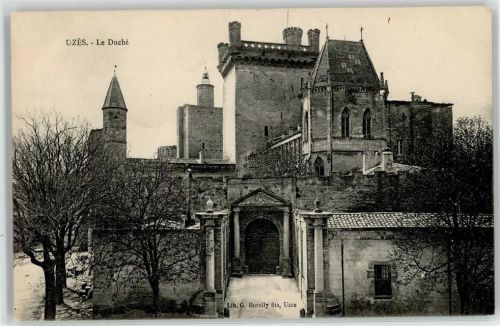Uzes Schloss