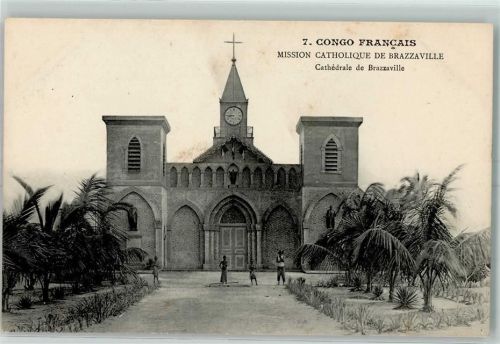 Mission Catholique de Brazzaville Cathedrale Palmen