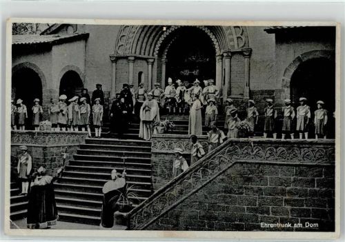 Ötigheim Volksschauspiel Agnes Bernauer Ehrentrunk am Dom