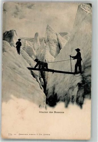 Chamonix-Mont-Blanc Bergsteiger am Glacier des Bossons