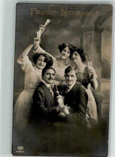 1912 Eine Gruppe junger Menschen stossen auf Neujahr mit Sekt an Nr. 8489/6